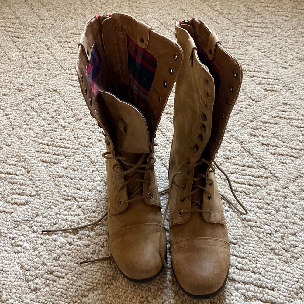 Madden girl boots size 7.5 M